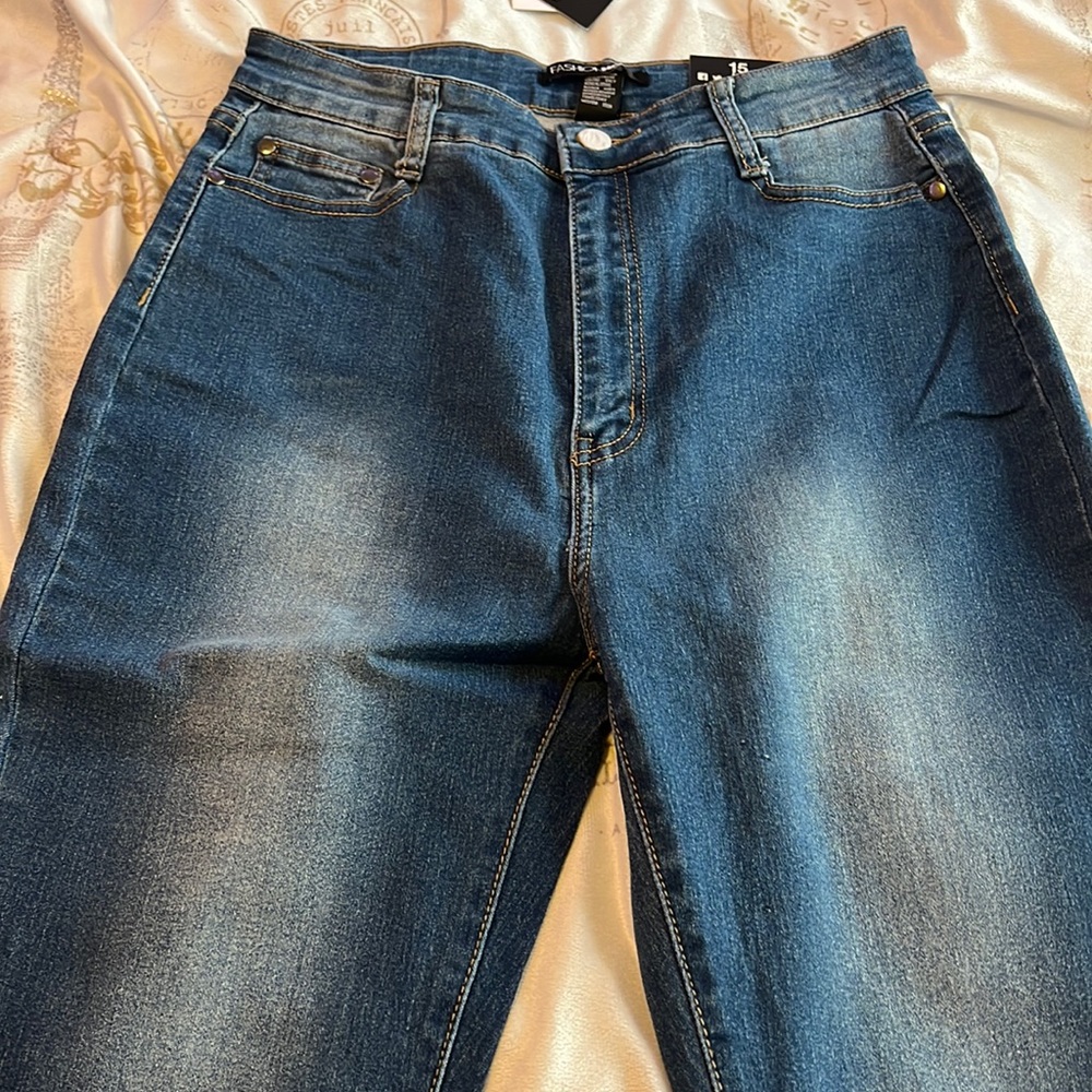 (Medium washed) high waisted size 15 jeans